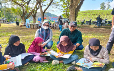 Memperingati Hari Anak Nasional, Dinas Perpustakaan Kerjasama Pemdes Bacu Gelar Festival Literasi Anak